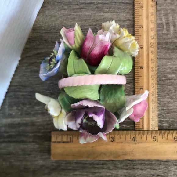 Vtg Staffordshire Basket with Multicoloured Flowers - Picture 11 of 13